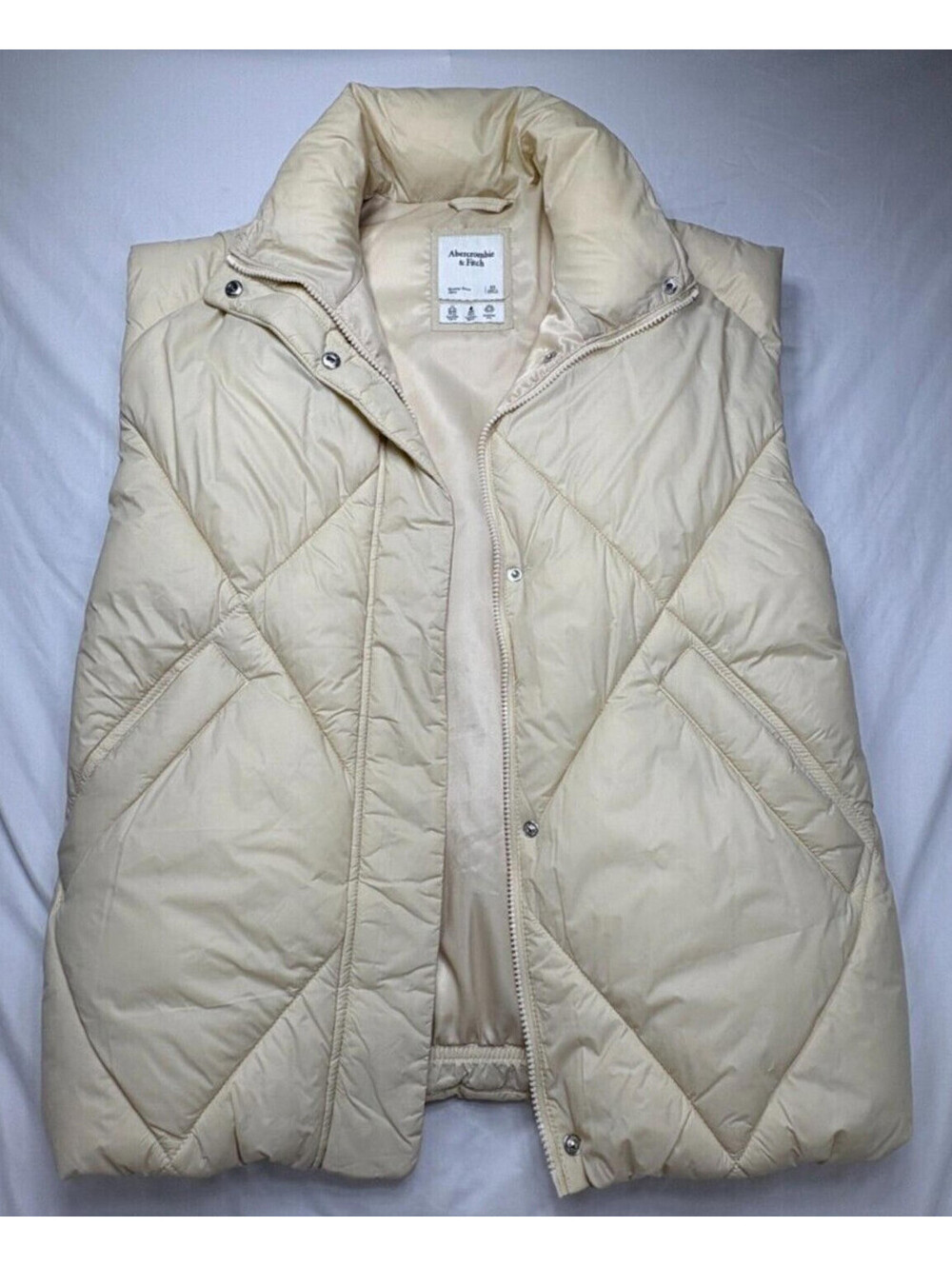 Abercrombie & Fitch Women's Size XS Cream Puffer Vest EUC (Runs Big)